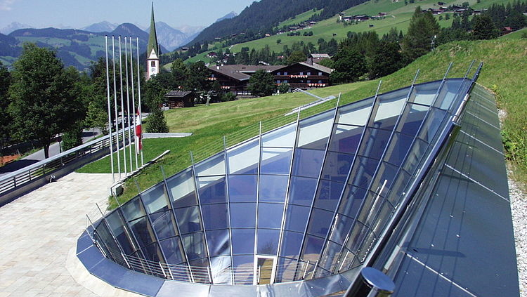 Photo by Zátonyi Sándor (ifj.) Fizped (Own work) [GFDL or CC BY 3.0], via Wikimedia Commons